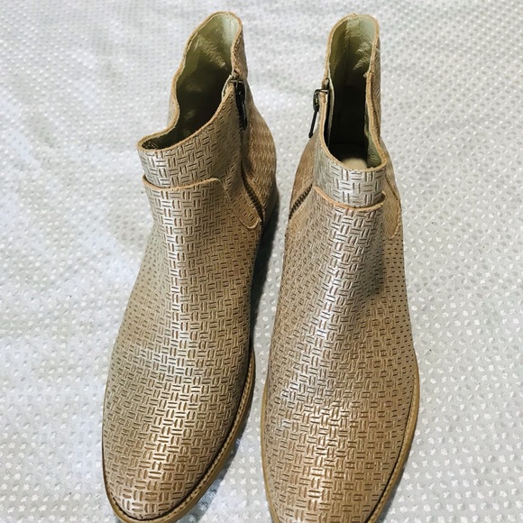 Sundance boots - Picture 5 of 9